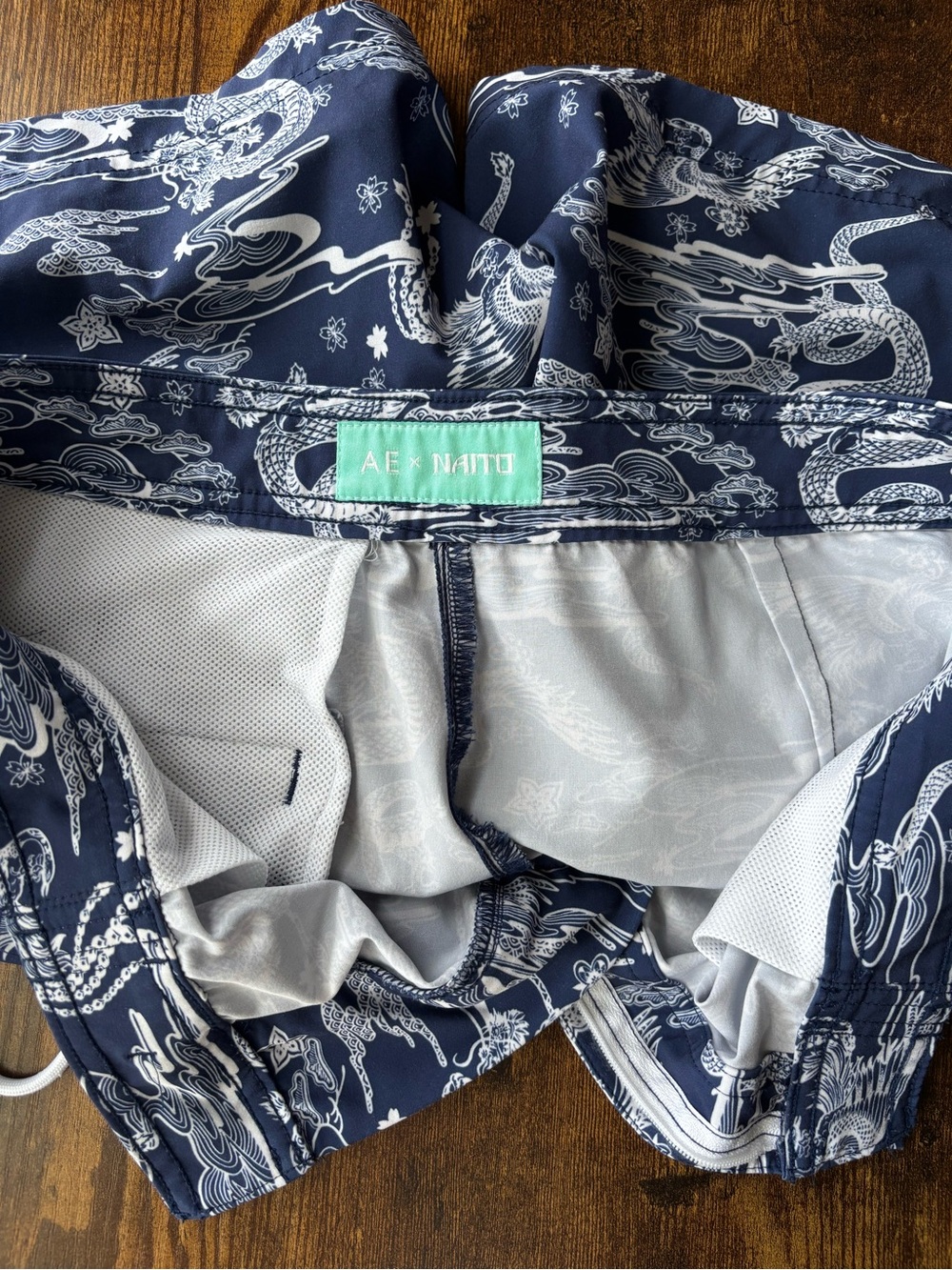 American Eagle x NAITO Japanese Dragon Crane Swim Trunks Size Medium Blue - Picture 4 of 5